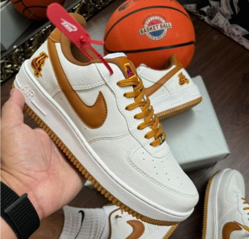 Zapatillas Air Force Lakers - CARAMELO